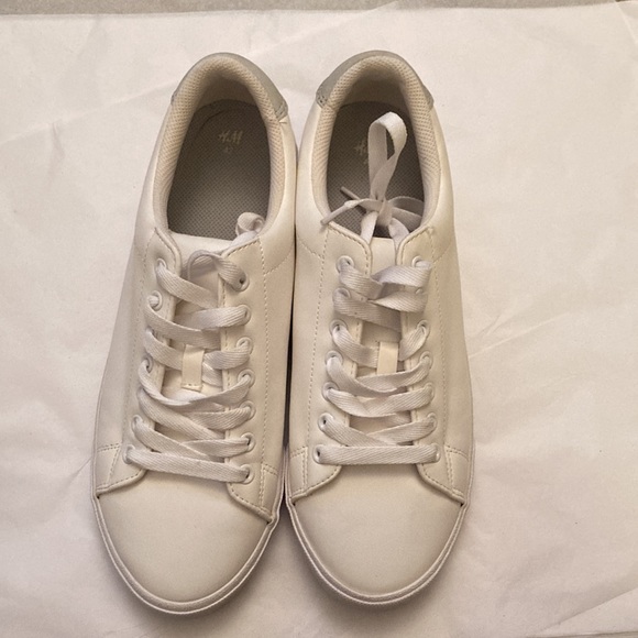 H & M White Sneakers - Picture 9 of 10